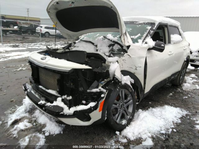 KNDEUCAAXM7158393 KIA SELTOS S