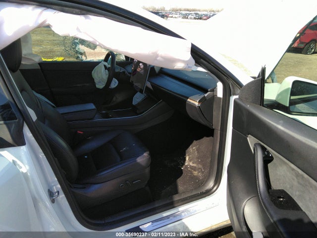 Tesla Model Y Long Range 2021 5YJYGDEE0MF065660 Image 5