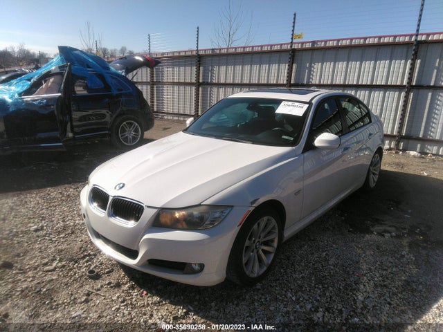 BMW 3 Series 328i 2011 WBAPH7G53BNN02506 Image 2
