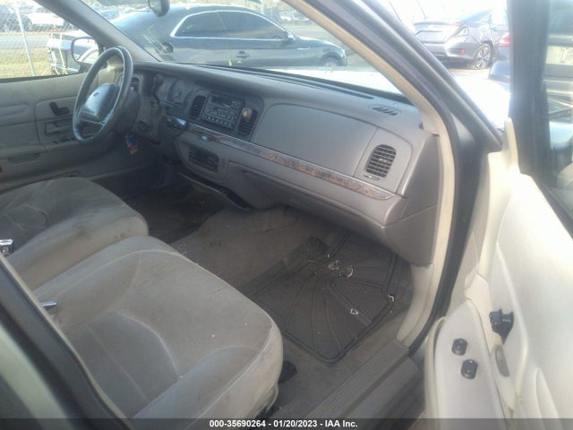 1999 FORD CROWN VICTORIA LX VIN: 2FAFP74W3XX211739