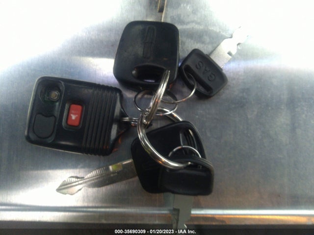 Lincoln Navigator 1998 5LMPU28L7WLJ45324 Image 3