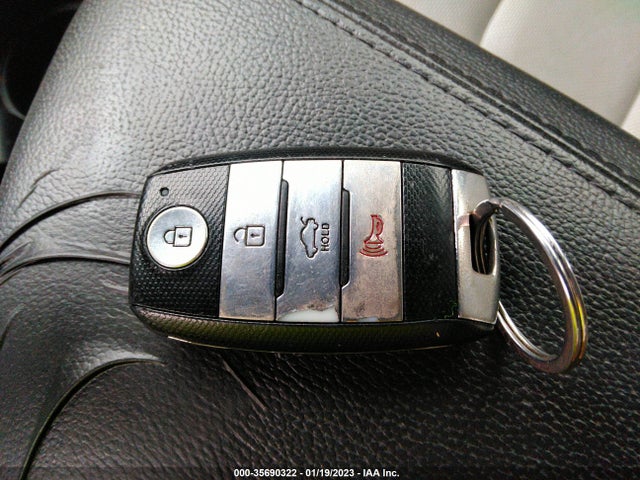 2015 Kia Optima, VIN: 5XXGN4A70FG453139