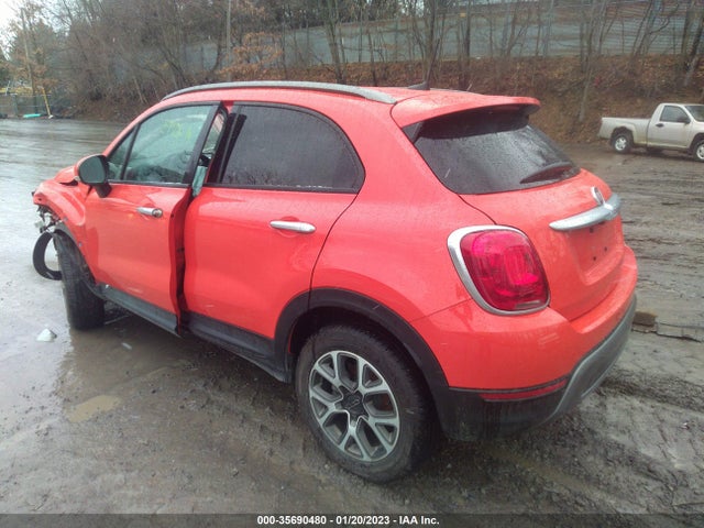 ZFBCFYCB8JP634367 Fiat 500x Trekking