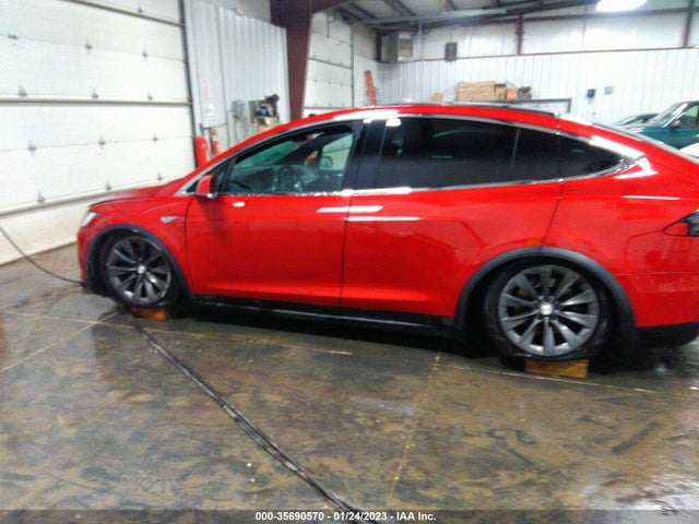 Tesla Model X 70d/90d/75d/60d/p100d 2016 5YJXCBE26GF005033 Image 6
