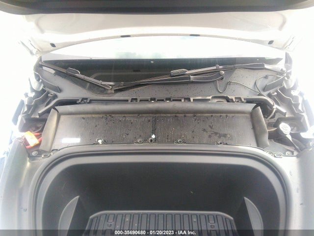 Tesla Model Y Long Range 2021 5YJYGDEE4MF305955 Image 11