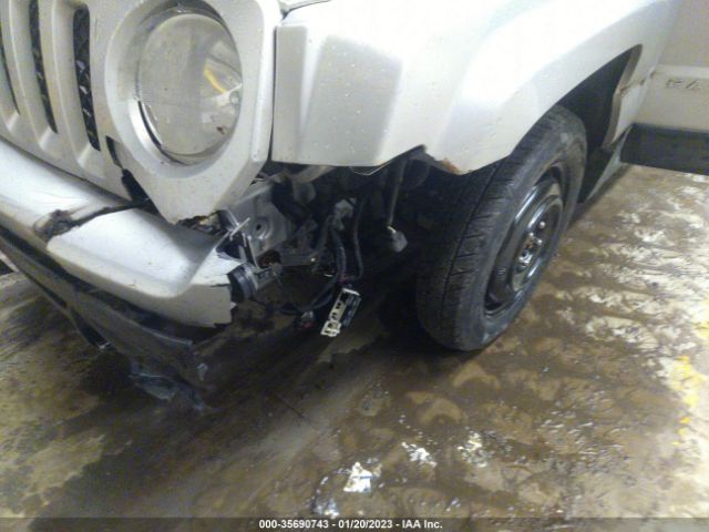 1J4NF1GBXBD243113 Jeep Patriot Sport
