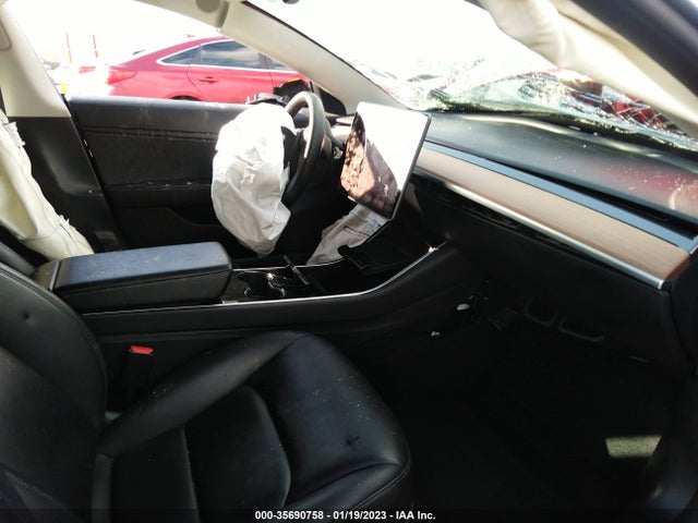 Tesla Model 3 Long Range 2018 5YJ3E1EB8JF075398 Image 6