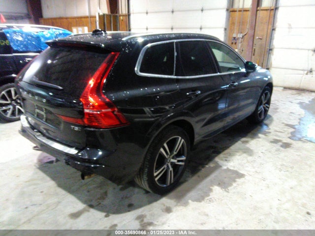 2019 Volvo XC60, VIN: LYV102RK0KB215467