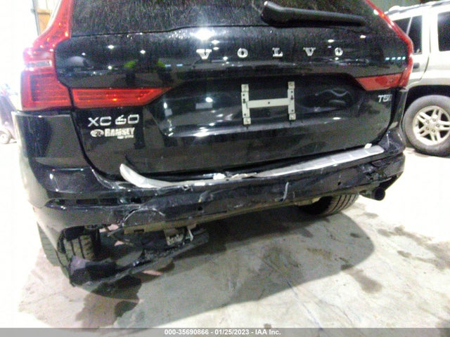 2019 Volvo XC60, VIN: LYV102RK0KB215467