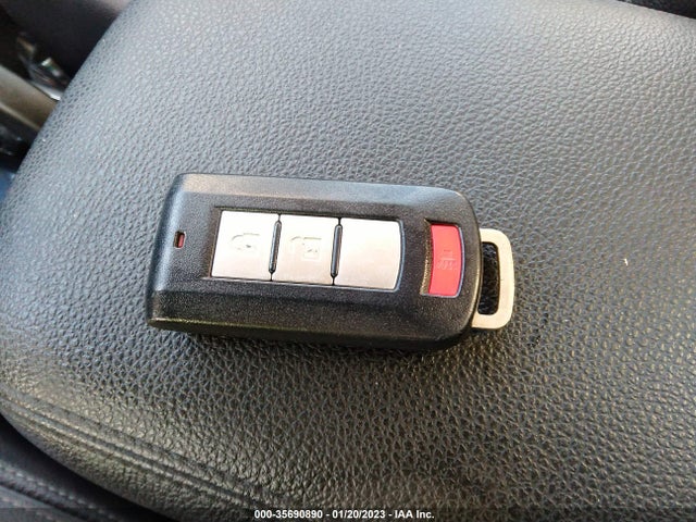 Mitsubishi Outlander Se/sel 2017 JA4AD3A31HZ036476 Image 3