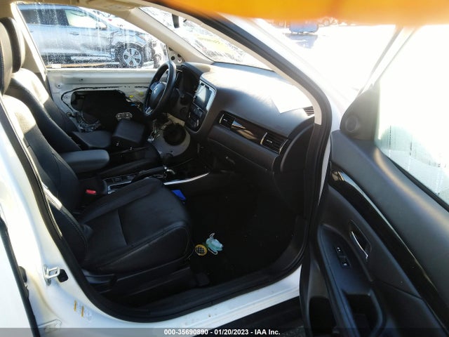 Mitsubishi Outlander Se/sel 2017 JA4AD3A31HZ036476 Image 6