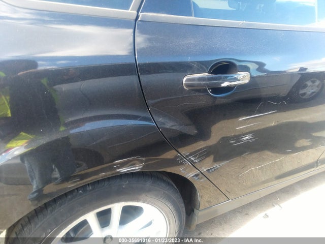 2015 Ford Focus, VIN: 1FADP3F24FL289775