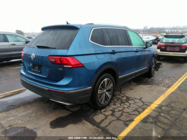 3VV3B7AX9JM015222 Volkswagen Tiguan Sel