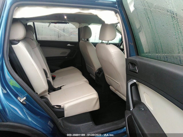 3VV3B7AX9JM015222 Volkswagen Tiguan Sel