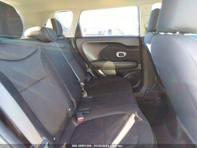 KIA Soul Base 2017 KNDJN2A28H7457854 Image 9