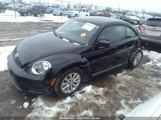 2018 Volkswagen Beetle, VIN: 3VWFD7AT4JM712166
