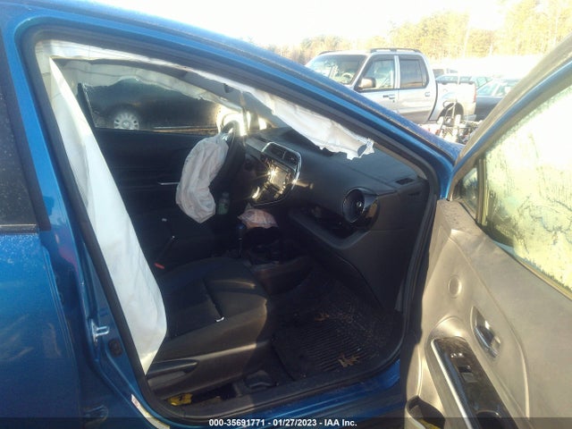 2018 Toyota Prius, VIN: JTDKDTB32J1602321