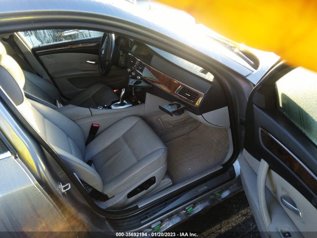 BMW 5 Series 2010 WBANW1C5XAC165844 Image 5