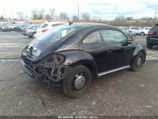 2014 Volkswagen Beetle, VIN: 3VWJ17AT3EM648047