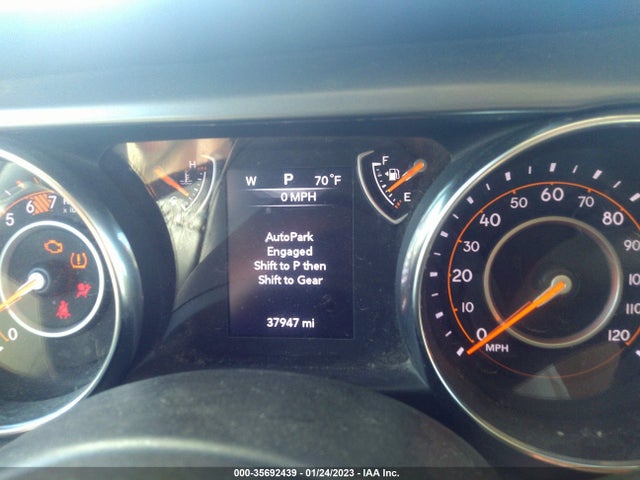 1C4HJXDN8KW566941 Jeep Wrangler Unlimited Sport S