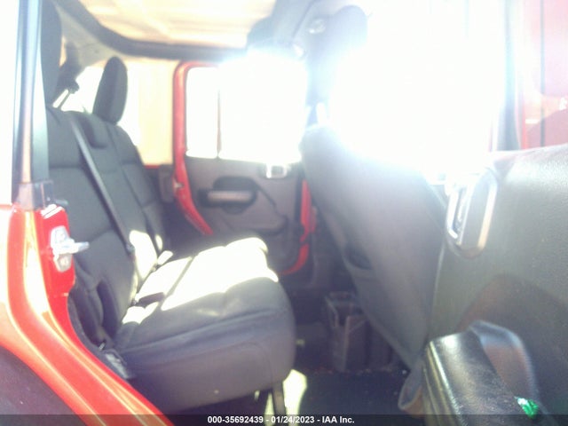 1C4HJXDN8KW566941 Jeep Wrangler Unlimited Sport S