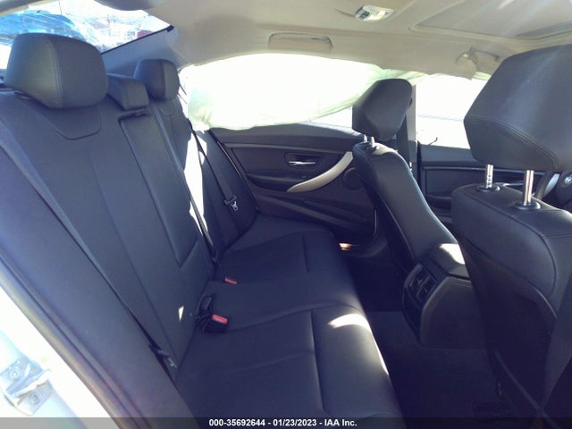 BMW 3 Series 320i 2016 WBA8E1G50GNU10450 Image 9