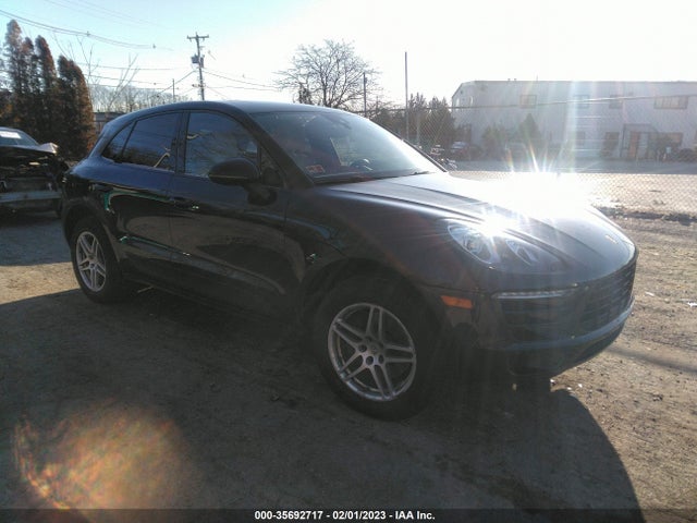 2017 Porsche Macan, VIN: WP1AA2A50HLB82069