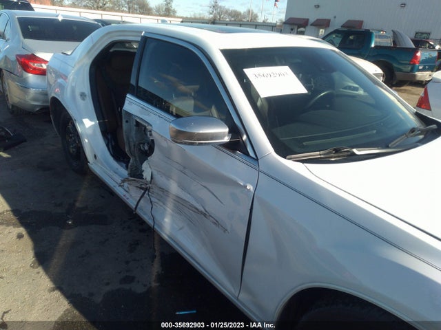 Chrysler 300 300c 2018 2C3CCAPT4JH148826 Image 8