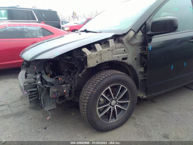 2C4RDGEG3JR285181 Dodge Grand Caravan Gt