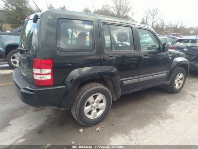 1C4PJMAK9CW145414 Jeep Liberty Sport