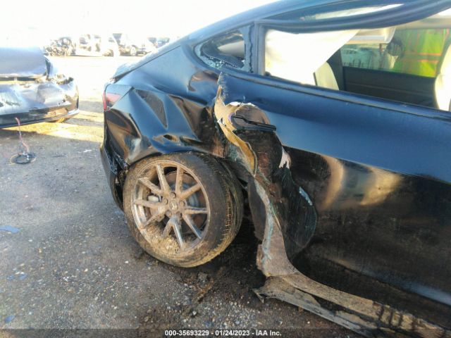 5YJ3E1EA6NF148071 Tesla MODEL 3