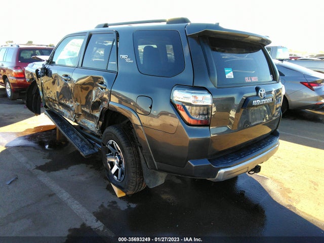 Toyota 4RUNNER SR5 2019 JTEBU5JR5K5678400 Image 3