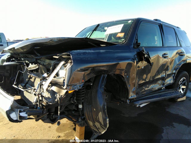 Toyota 4RUNNER SR5 2019 JTEBU5JR5K5678400 Image 6