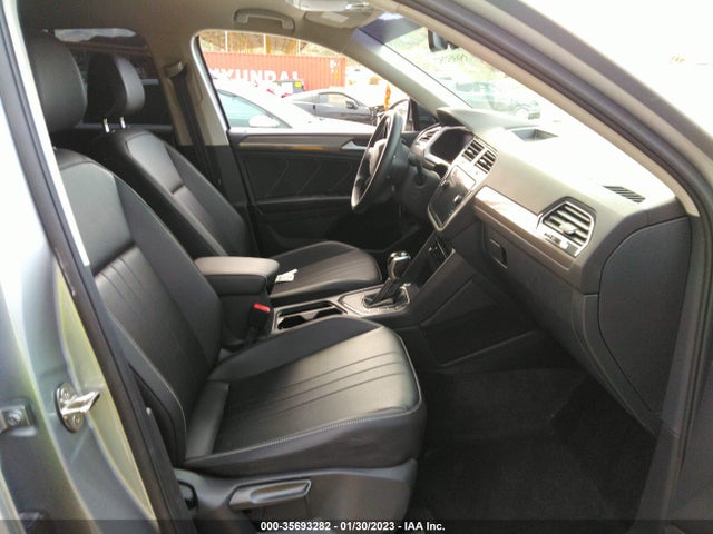 3VV3B7AX7NM025186 Volkswagen TIGUAN SE