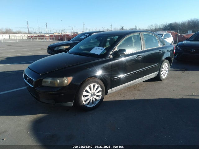 Volvo S40 2005 YV1MS382052078125 Image 2
