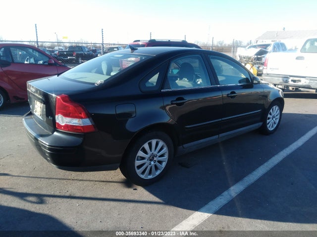 2005 VOLVO S40 VIN: YV1MS382052078125