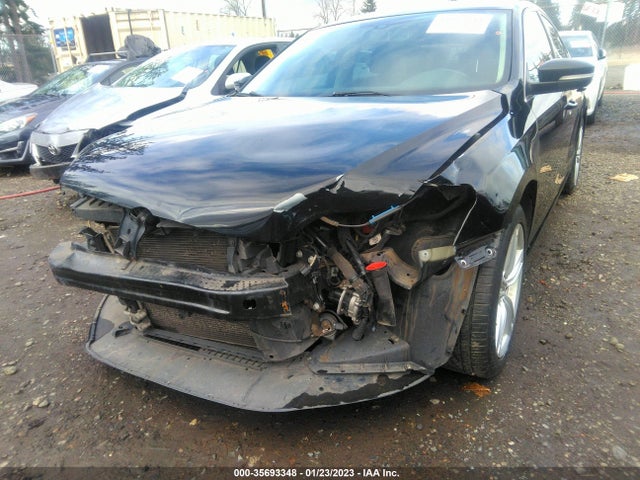 1VWBT7A31EC066173 Volkswagen Passat Se W/sunroof & Nav