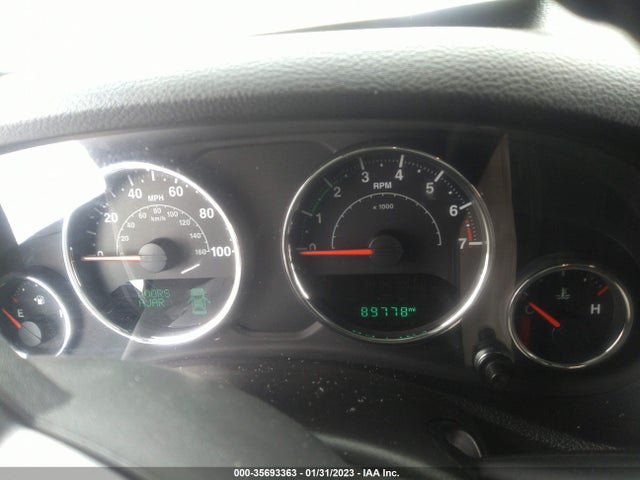 2017 Jeep Wrangler, VIN: 1C4BJWEGXHL657090