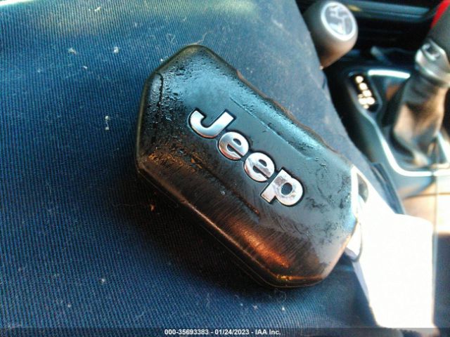 1C4HJXAG5MW541696 Jeep Wrangler Sport S
