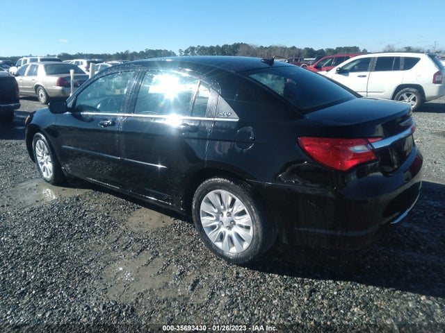 Chrysler 200 LX 2013 1C3CCBAB0DN635670 Image 3