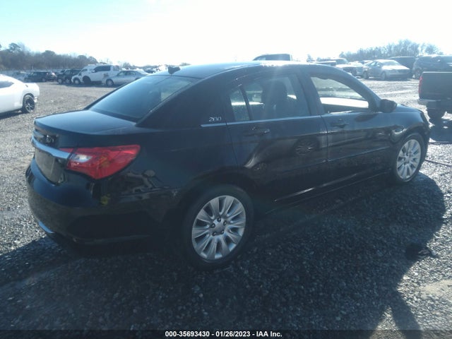 Chrysler 200 LX 2013 1C3CCBAB0DN635670 Image 4