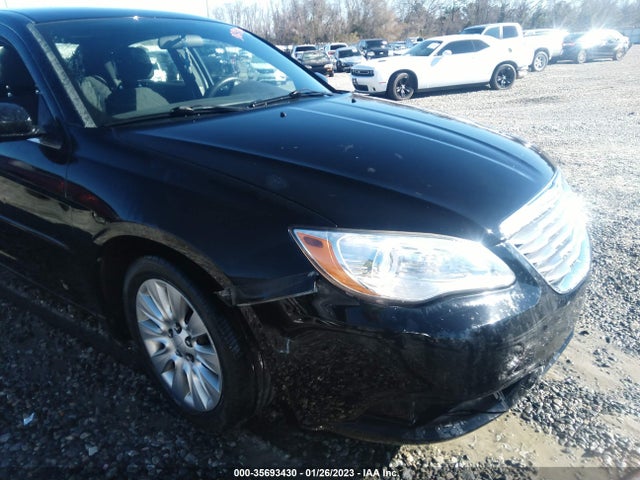 Chrysler 200 LX 2013 1C3CCBAB0DN635670 Image 6