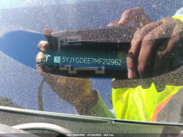 Tesla Model Y Long Range 2021 5YJYGDEE7MF212962 Image 10