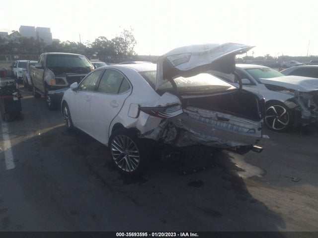 Lexus Es 350 4dr Sdn 2013 JTHBK1GGXD2047833 Image 3