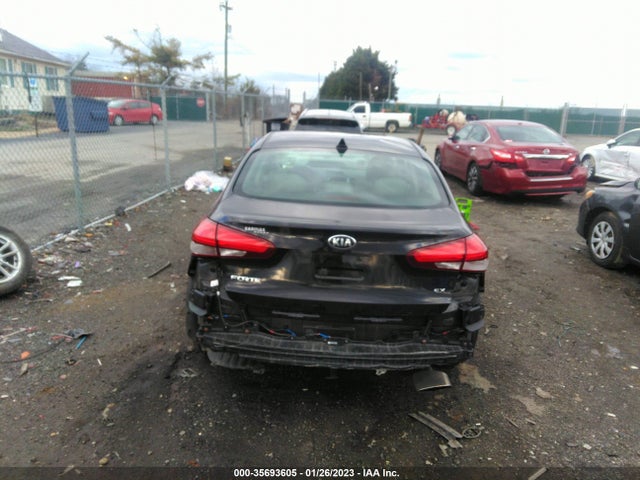 2017 Kia Forte, VIN: 3KPFN4A81HE006061