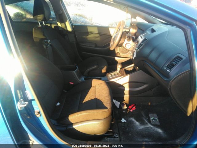 KNAFK4A65E5048194 KIA FORTE LX