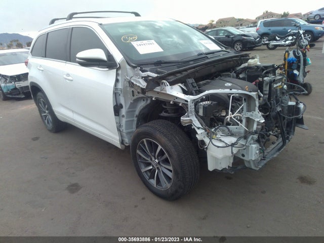 2017 Toyota Highlander, VIN: 5TDKZRFH4HS217740