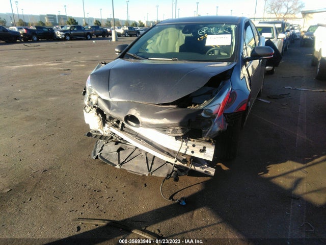 2018 Toyota Prius, VIN: JTDKBRFU3J3082422