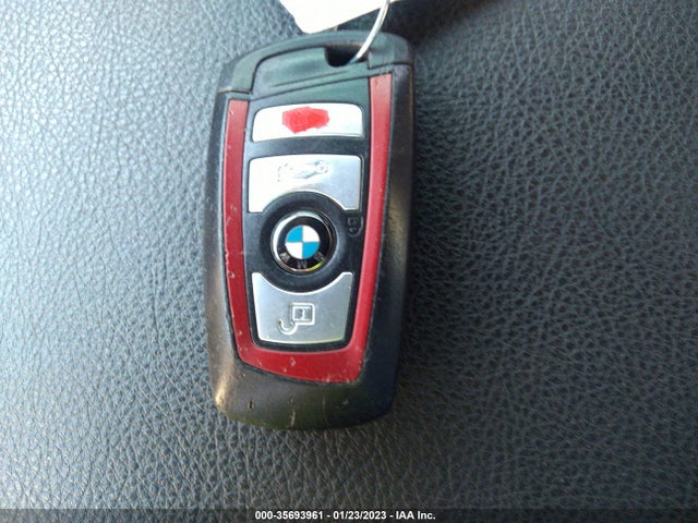 BMW 3 Series 328i 2016 WBA8E9G56GNT85312 Image 11