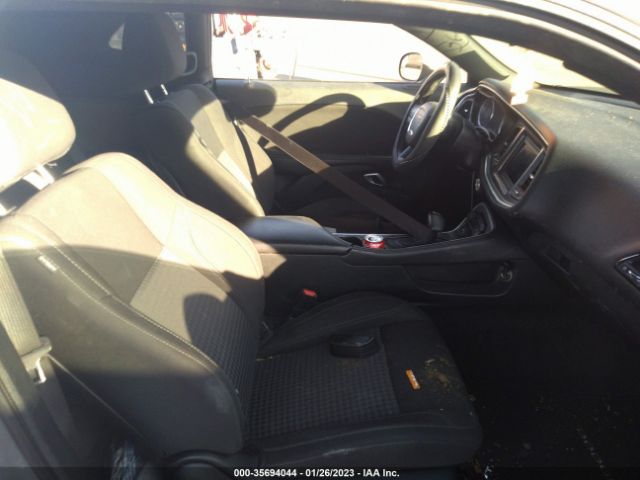 2C3CDZAG3JH328306 Dodge Challenger Sxt